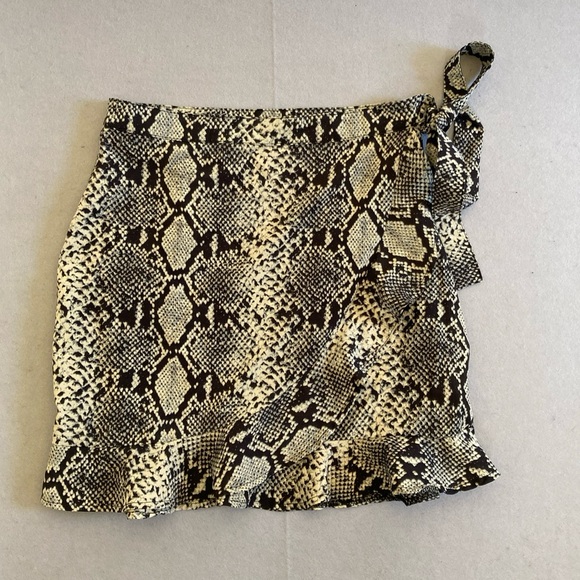 Nasty Gal Dresses & Skirts - Nasty Gal Snake Skin Wrap Mini Skirt Size 2 Faux Wrap Skirt Full Coverage